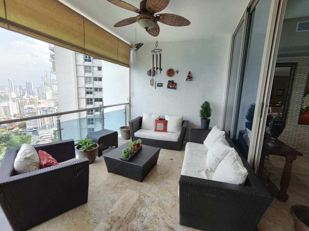 Expansive terrace with seating, city skyline and ocean views PH Ocean Club Punta Pacifica Panama