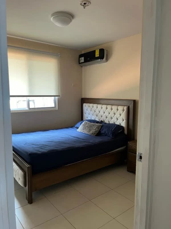Indoor staircase with window natural light Paseo de Cantabria house