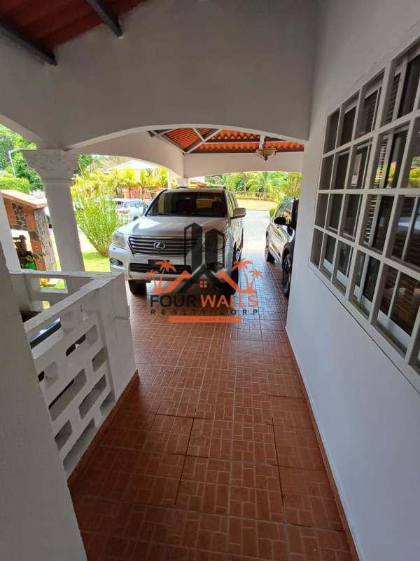 Traditional kitchen with ample cabinets and tile floors in Clayton Village Panama