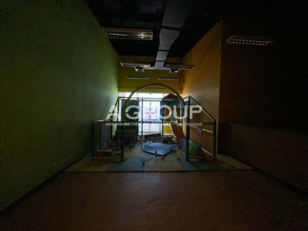 Indoor children’s play area with soft flooring and playground structures Plaza Brisas 507 Brisas del Golf Panama