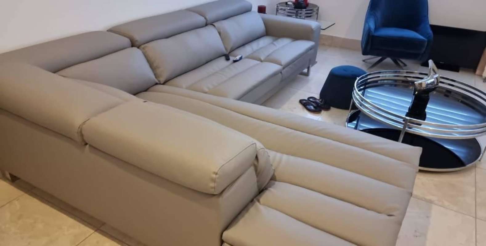 Fully equipped kitchen with granite counters, breakfast area at PH Platinum Tower Punta Paitilla Panama