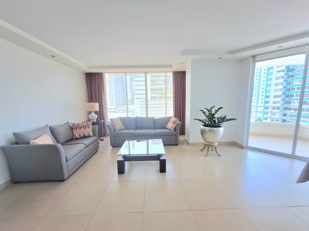 Furnished master bedroom, AC, ensuite bathroom, PH Coco del Mar Panama City