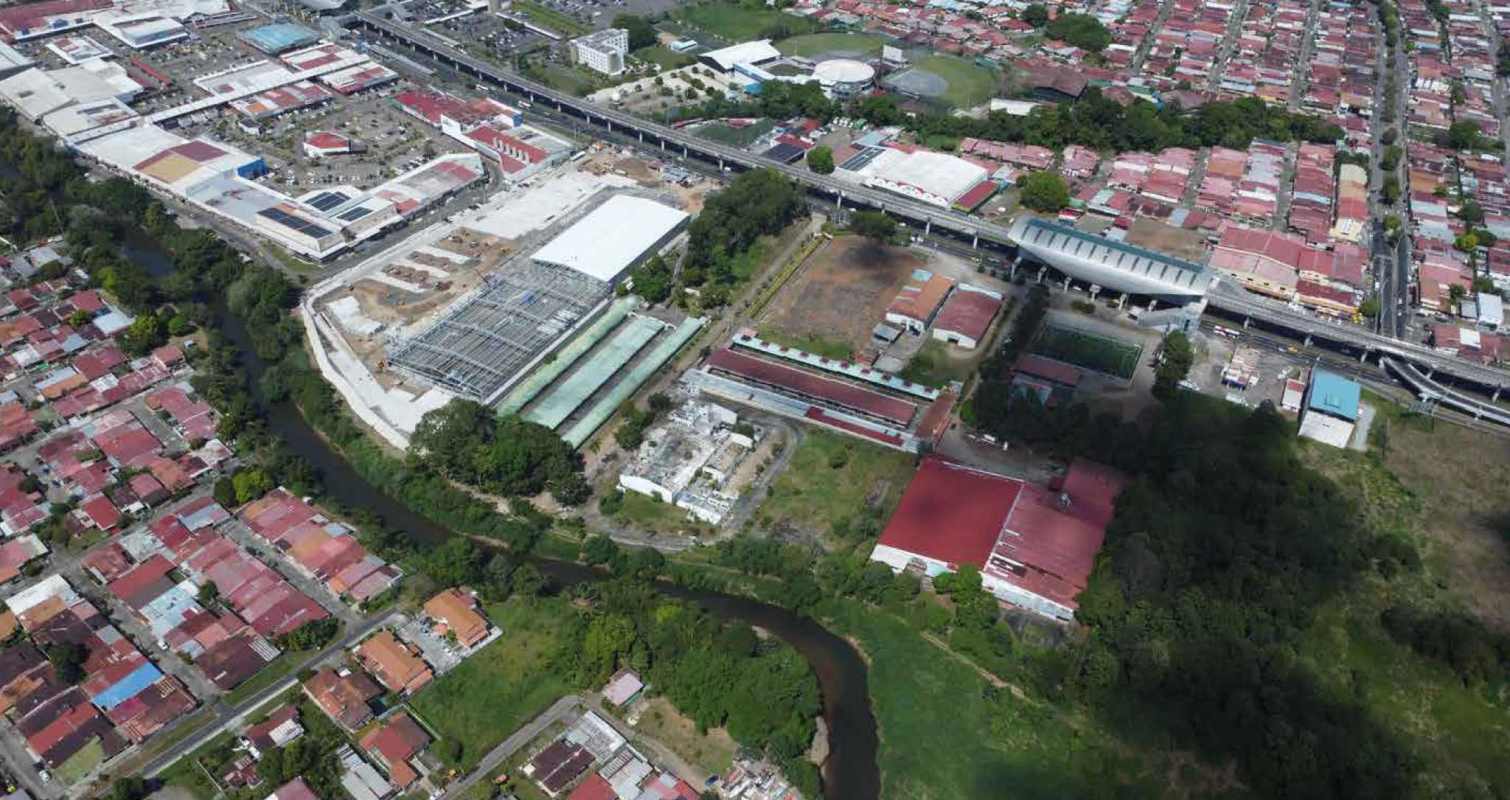 Aerial view of mixed commercial and residential zones near Metromall and Tocumen Panama
