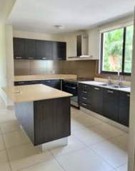 Apartment for Rent in Howard - 3 bedrooms