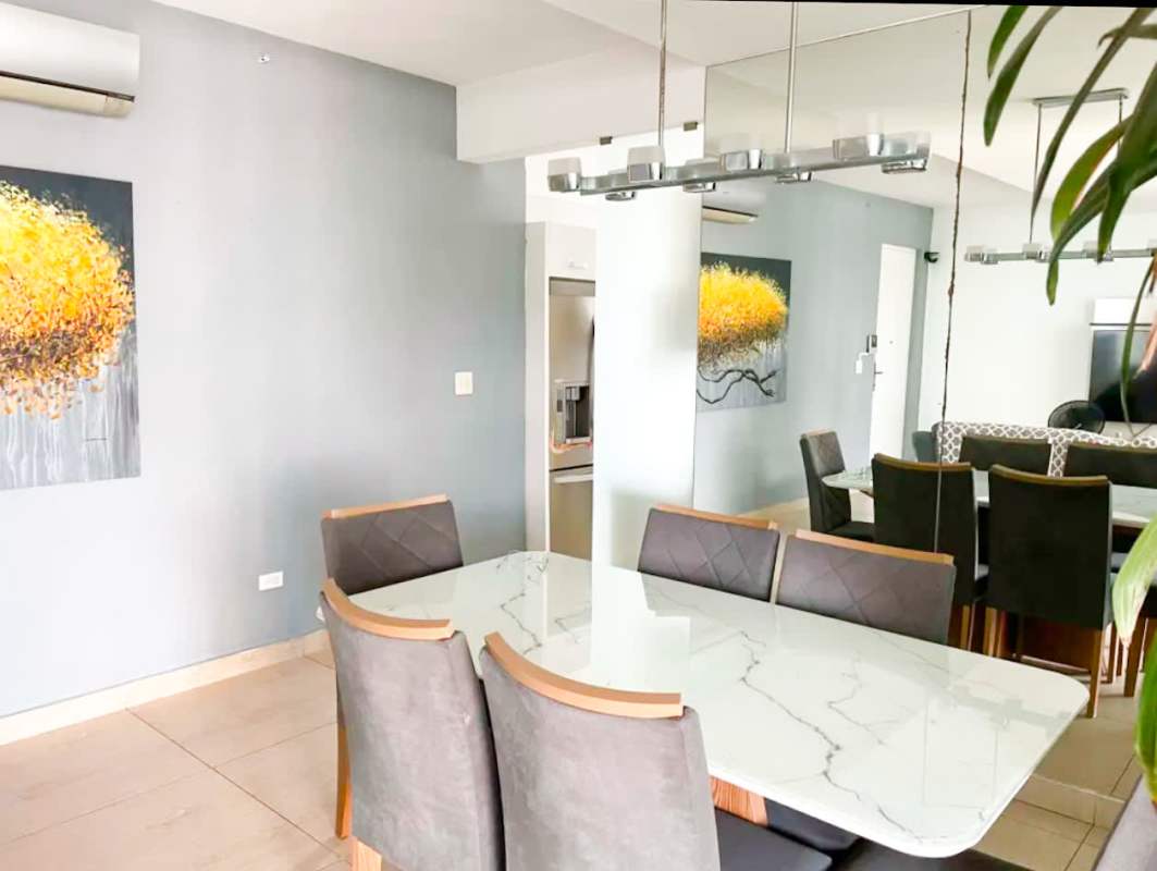 Dining room with marble table and modern decor PH Vista Balboa Panama