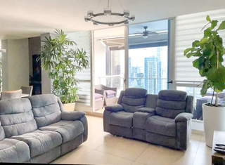 Apartment for Sale in Marbella - 3 bedrooms