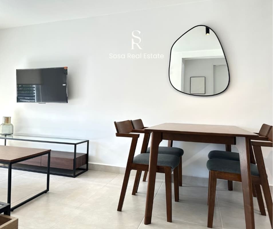 Second bedroom built-in closet neutral style Parque Lefevre Panama