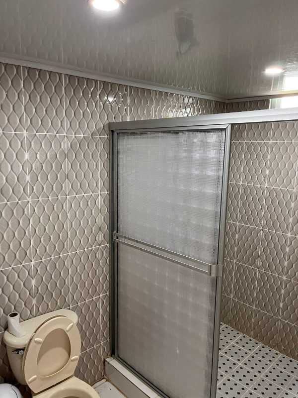 Outdoor bathroom area with tiled walls and shower on property for sale in Utive Pacora