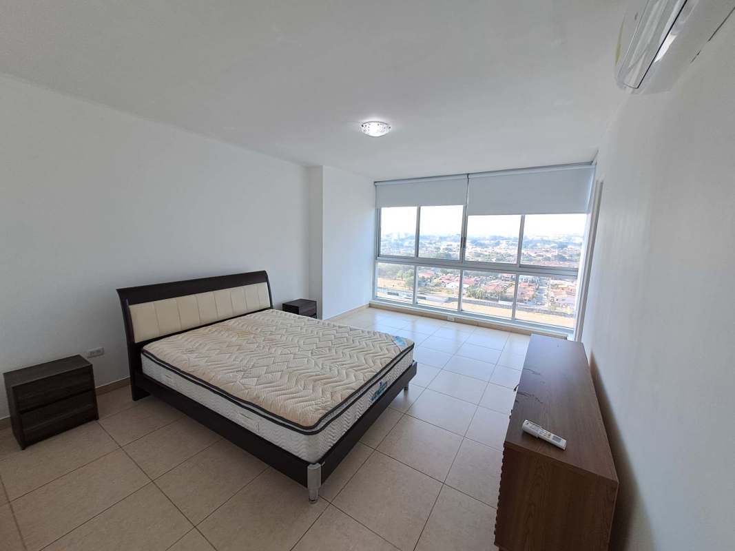 Bright bedroom with closet, tile flooring, large window in PH Sol del Este Costa del Este