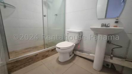 Minimalist private bathroom with tiles in commercial unit Vista Alegre Panama