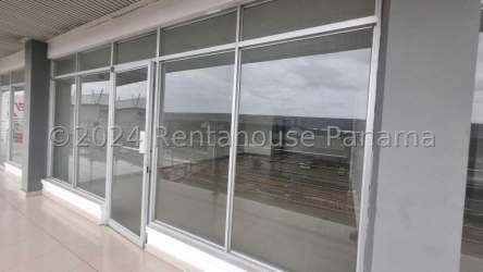 Open commercial space with tiled floor and large window in Vista Alegre Arraijan Panama
