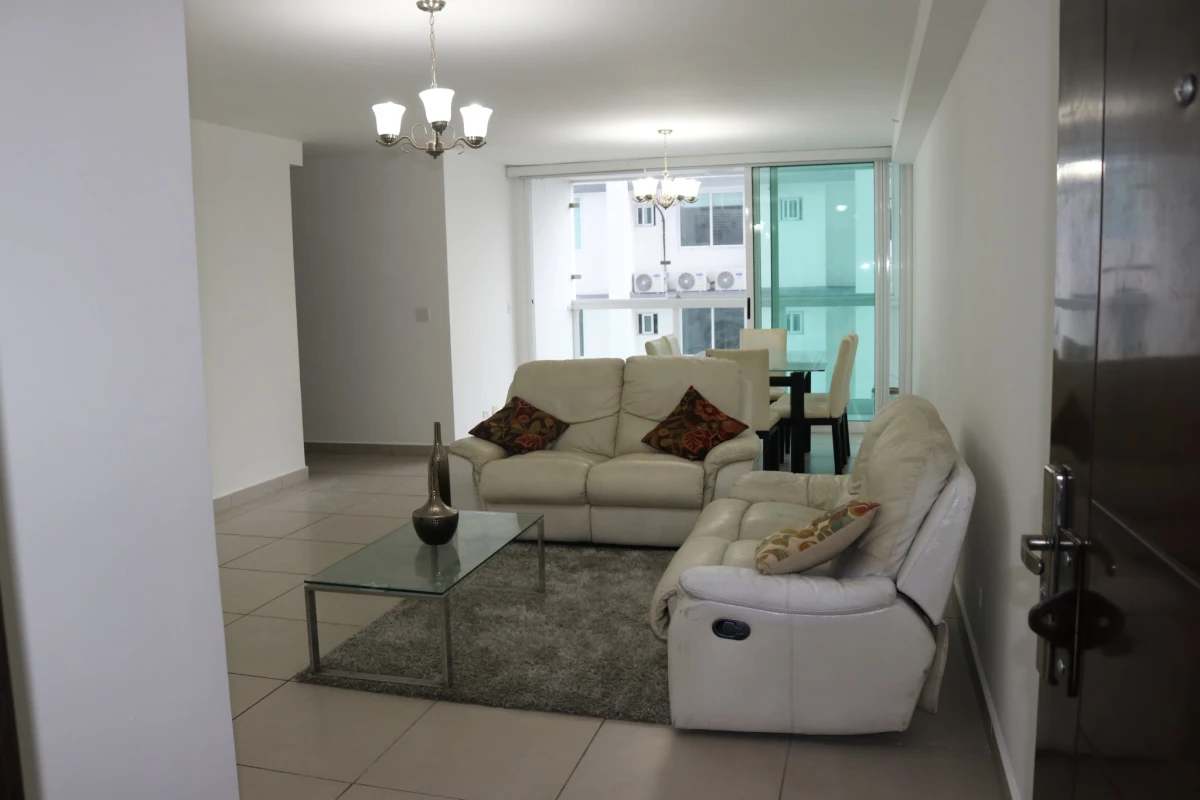 Open-plan living dining room with balcony access PH Condado Country Club Condado del Rey Panama