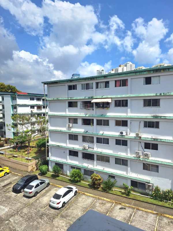 Building parking area apartments balconies PH Concordia La Loceria Panama City