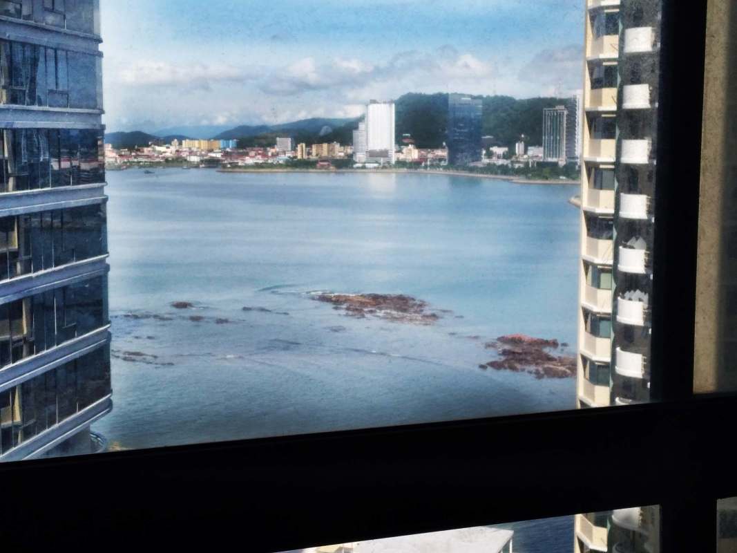 Sweeping bay views from high-rise balcony PH Pacific Point Punta Paitilla