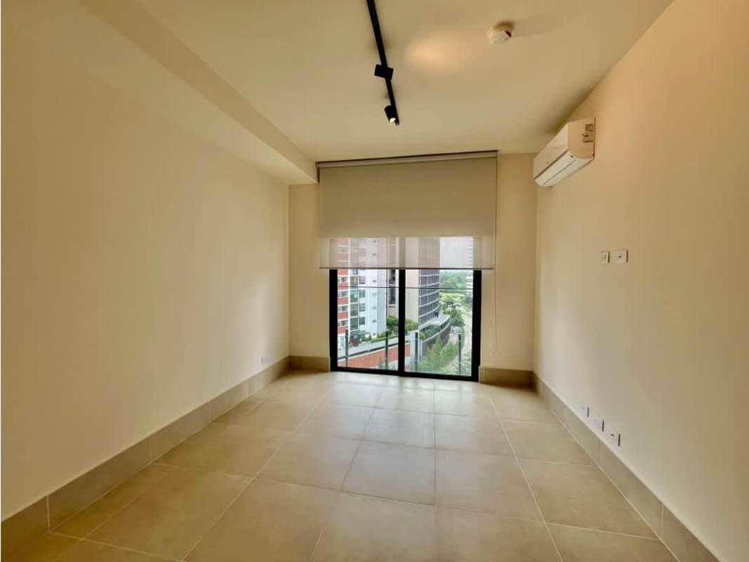 Spacious master bedroom furnished with walk-in closet and golf view PH Ocean House Santa Maria Panama City