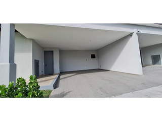 House for Sale in Santa María - 4 bedrooms