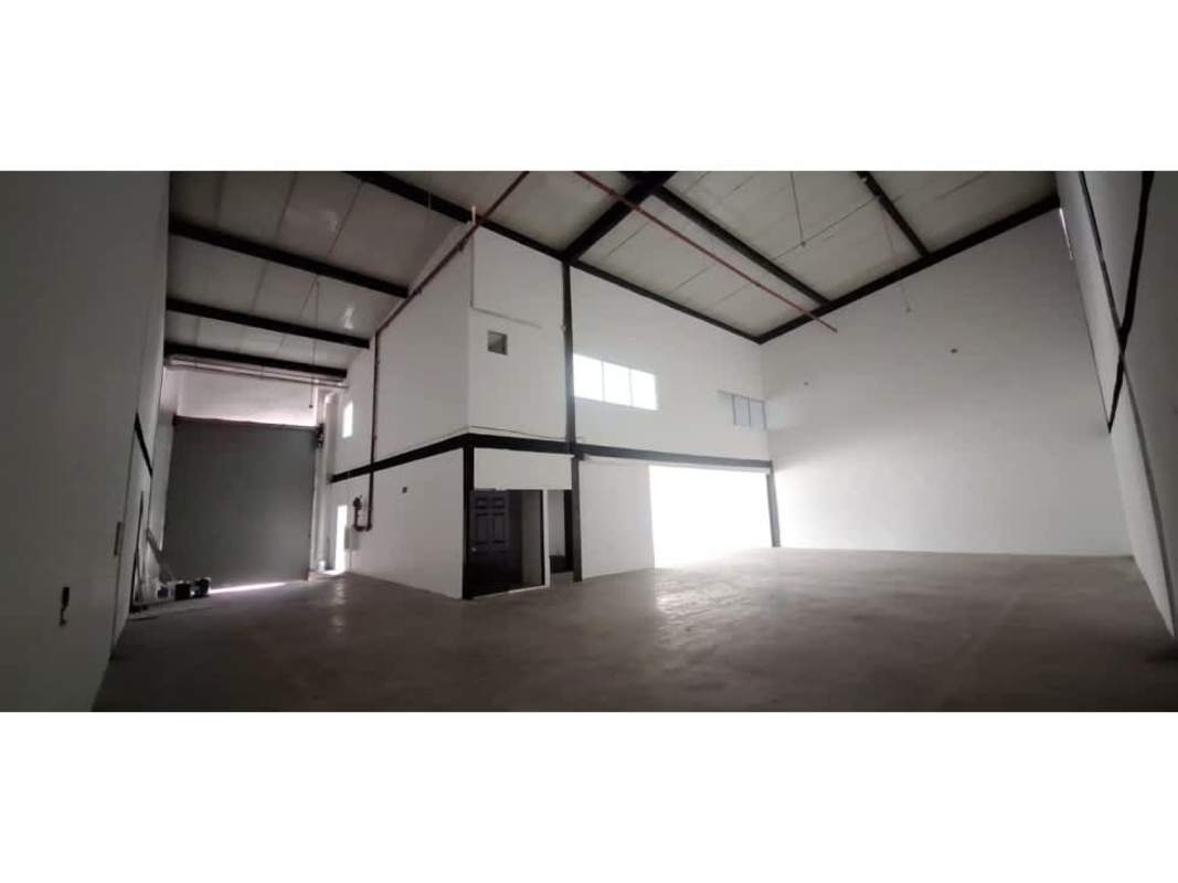Warehouse with mezzanine open office space interior view Tocumen near metro and airport Panama