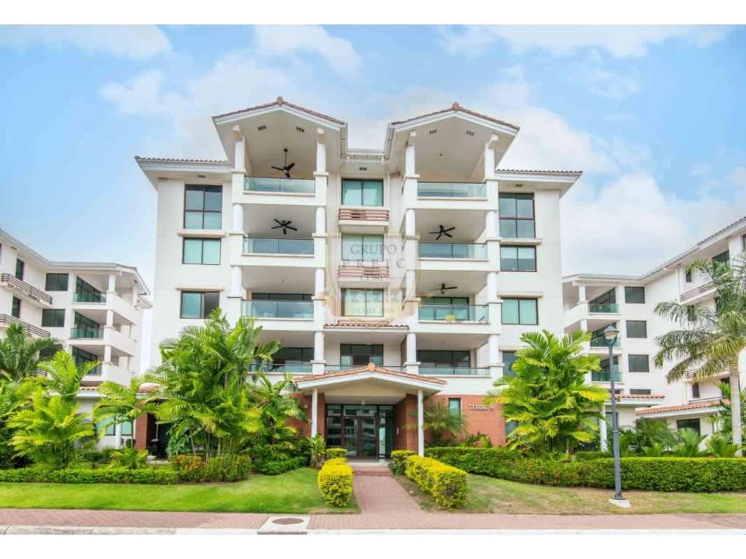 Living and dining area with balcony in PH Costamare Costa Sur Panama