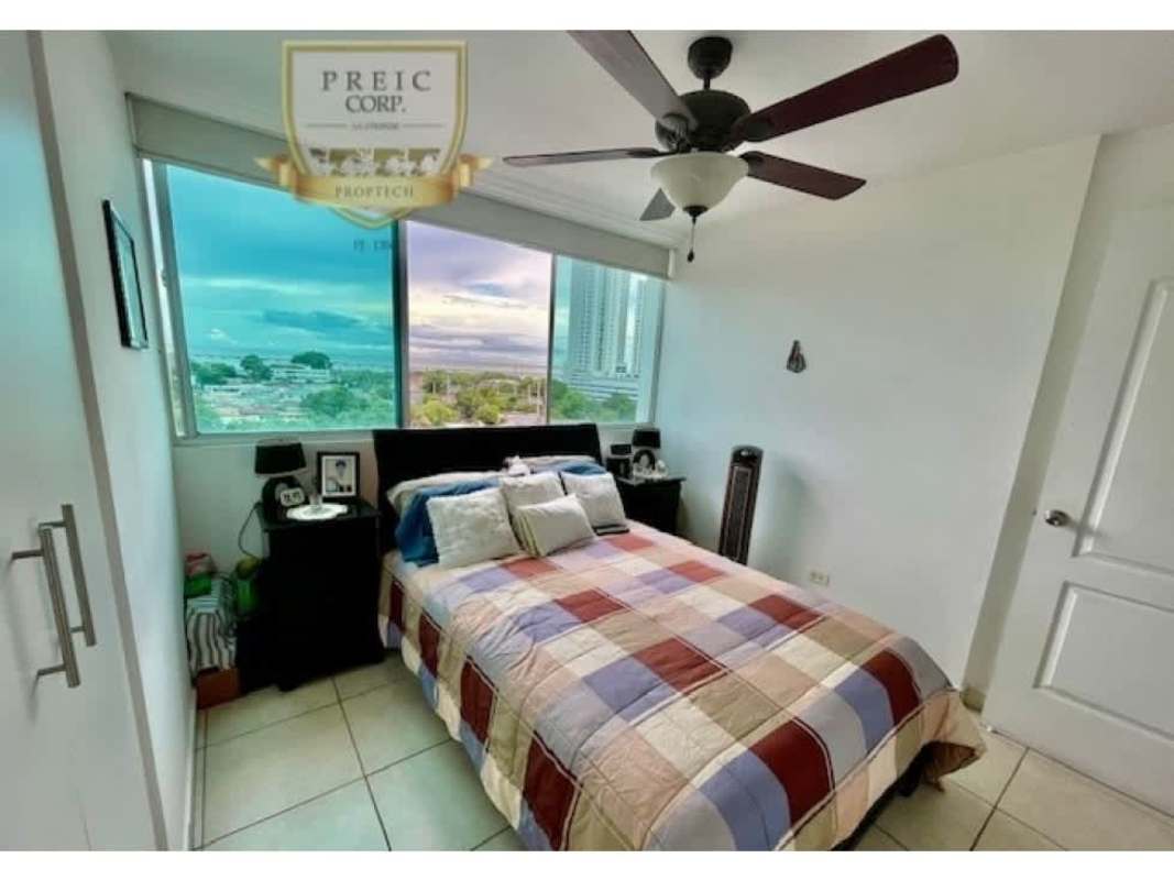 Outdoor recreation area with pool and children's playground PH Parque Lefevre Panama