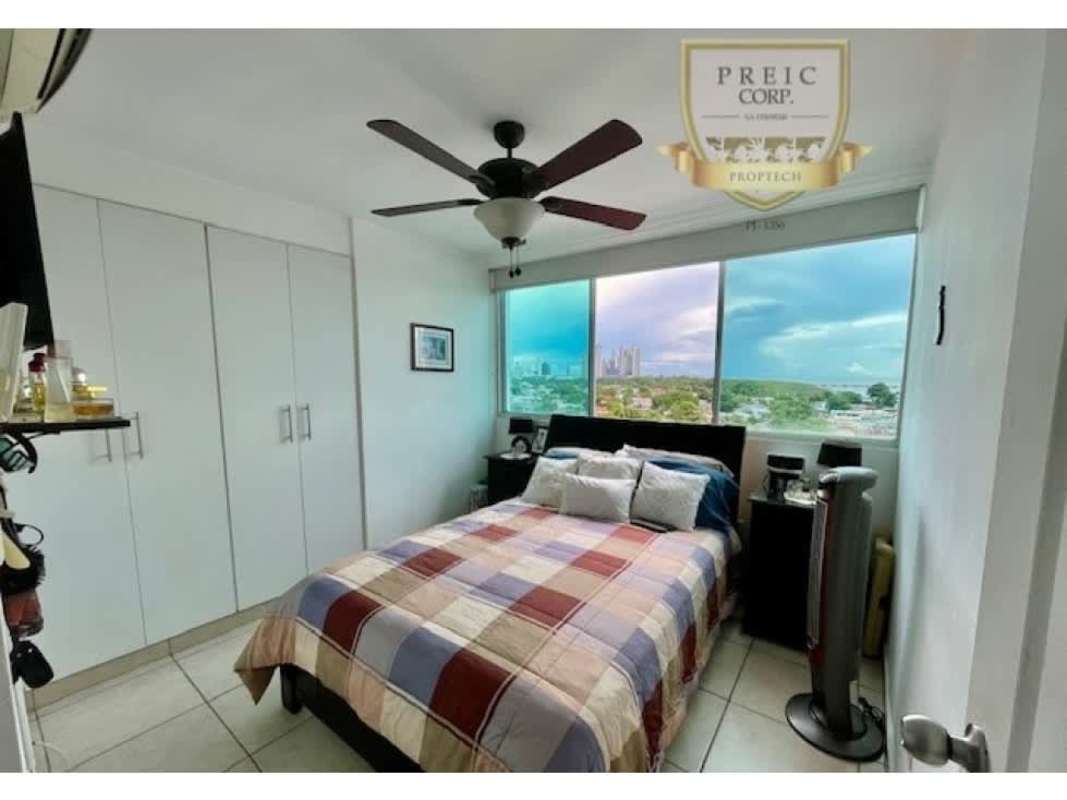 Second bedroom with natural light and city view PH Parque Lefevre Panama