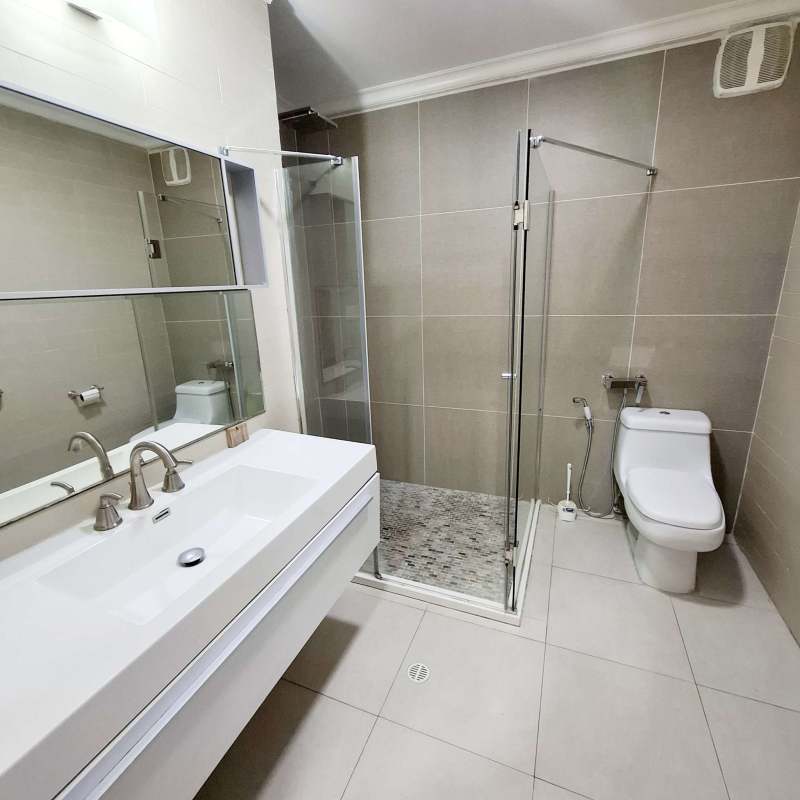 Fully equipped kitchen with granite countertops and stainless appliances in PH Waters Panama