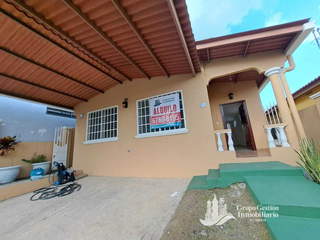 Single Family House for Rent in José Domingo Espinar - 3 bedrooms