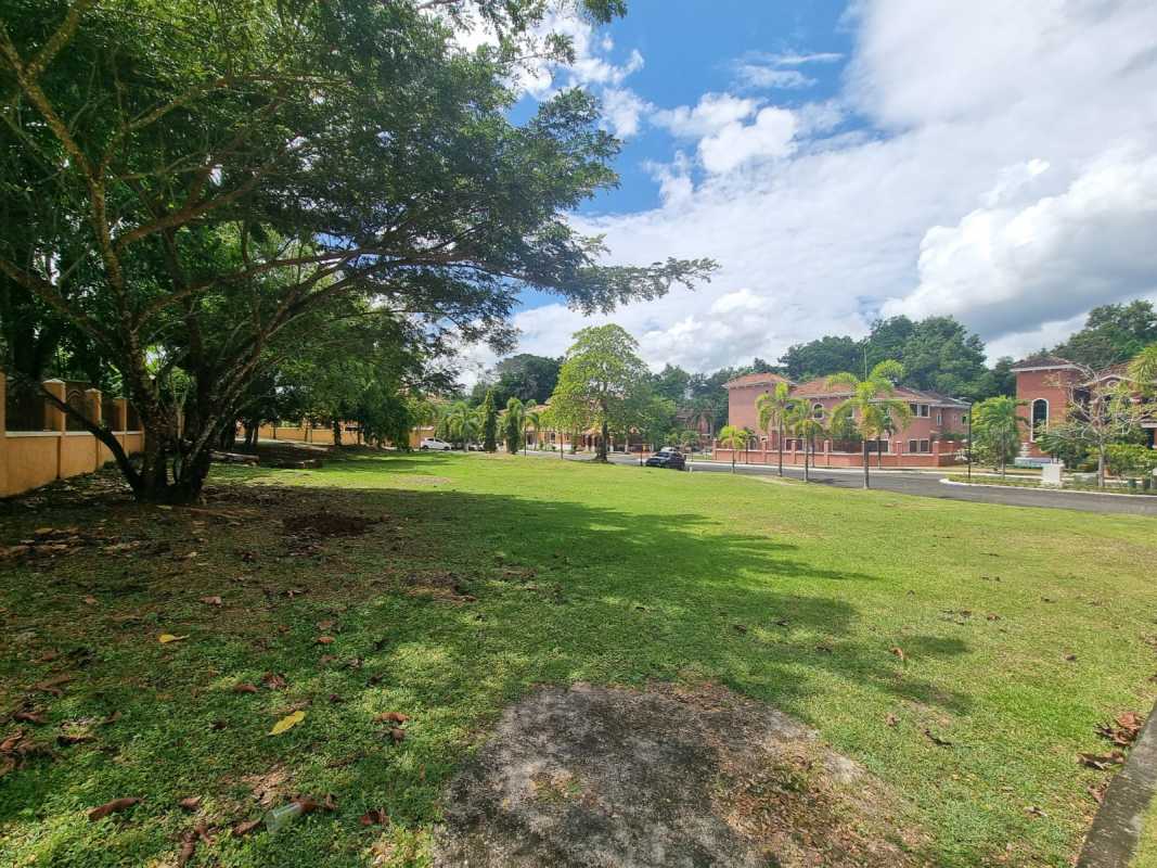 Flat residential lot available for sale in gated PH Clayton Village Panama City Clayton