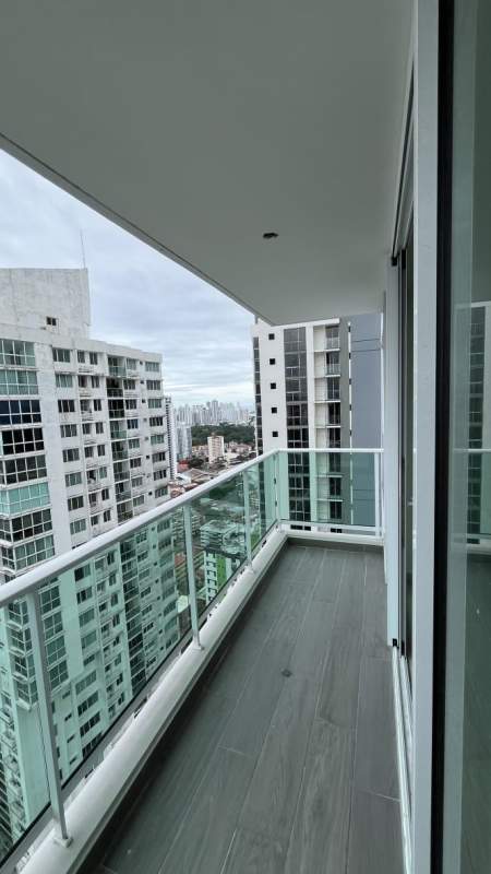 Private balcony terrace with skyline views PH Bonavista Panama rental