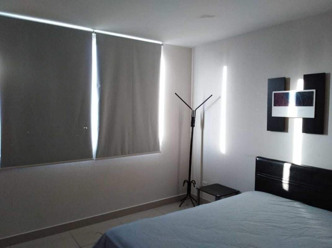 Modern residential tower PH Vista Hermosa balcony views Panama City Via España