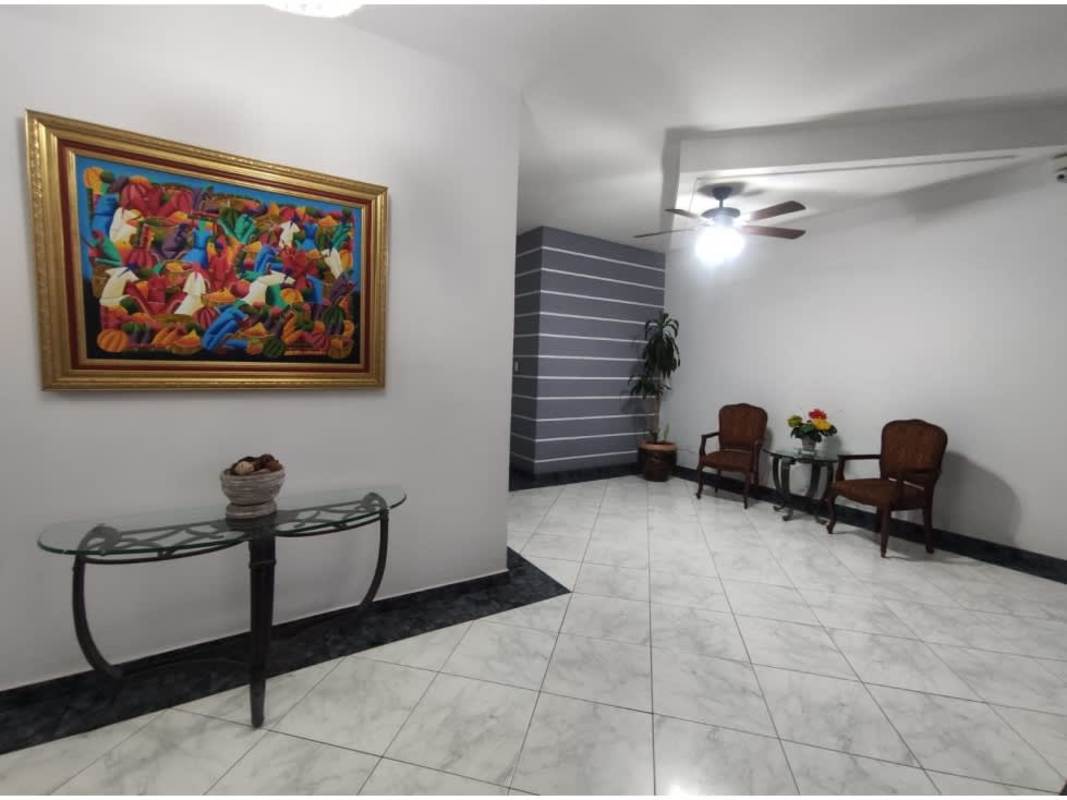 Kitchen with granite worktops, ceramic tiles, open design in PH Costa Serena San Francisco Panama City