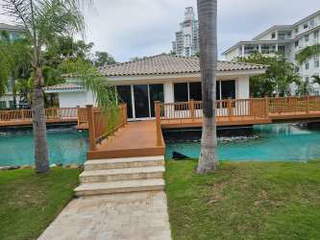 Villa for Rent in Antón - 5 bedrooms
