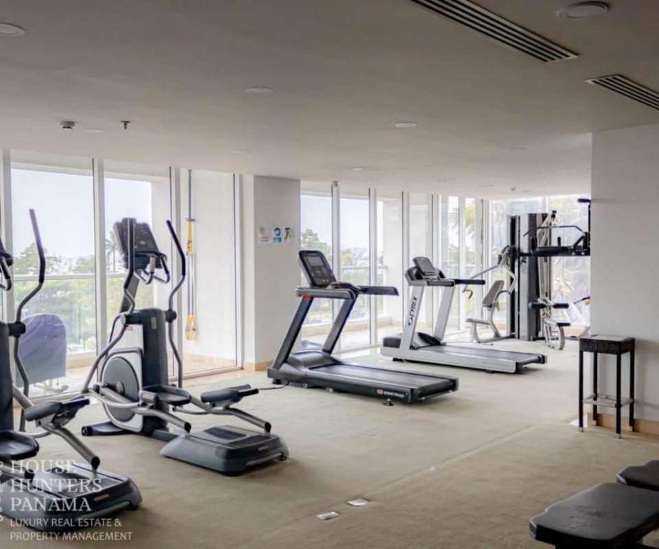 Modern high-rise tower PH Mar Abierto with rooftop infinity pool and ocean views in Marbella Panama