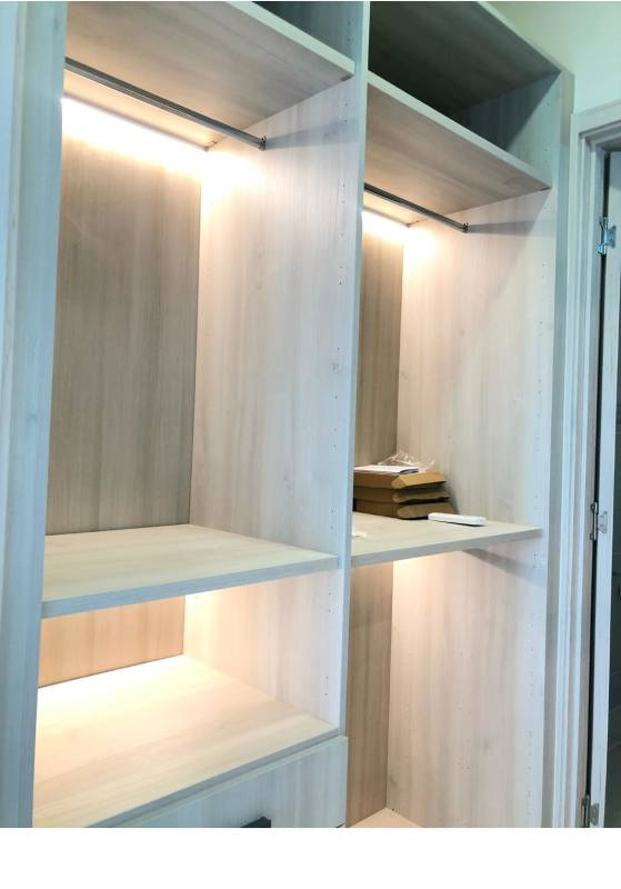 Spacious bedroom with large window, en-suite bathroom and golf view at PH Ocean House Santa María Panama