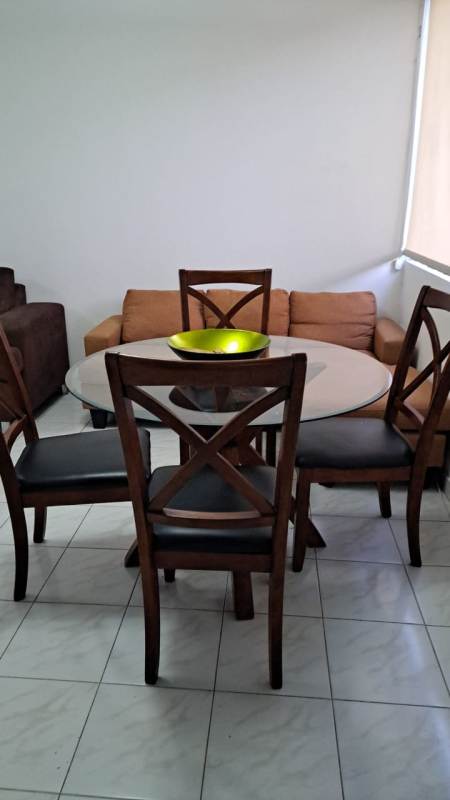 Modern bathroom with shower and pedestal sink in PH Ibiza Panama