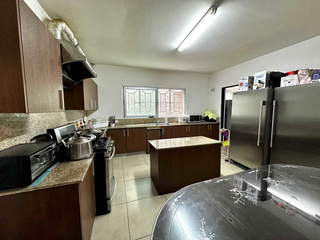 House for Sale in Rufina Alfaro - 4 bedrooms