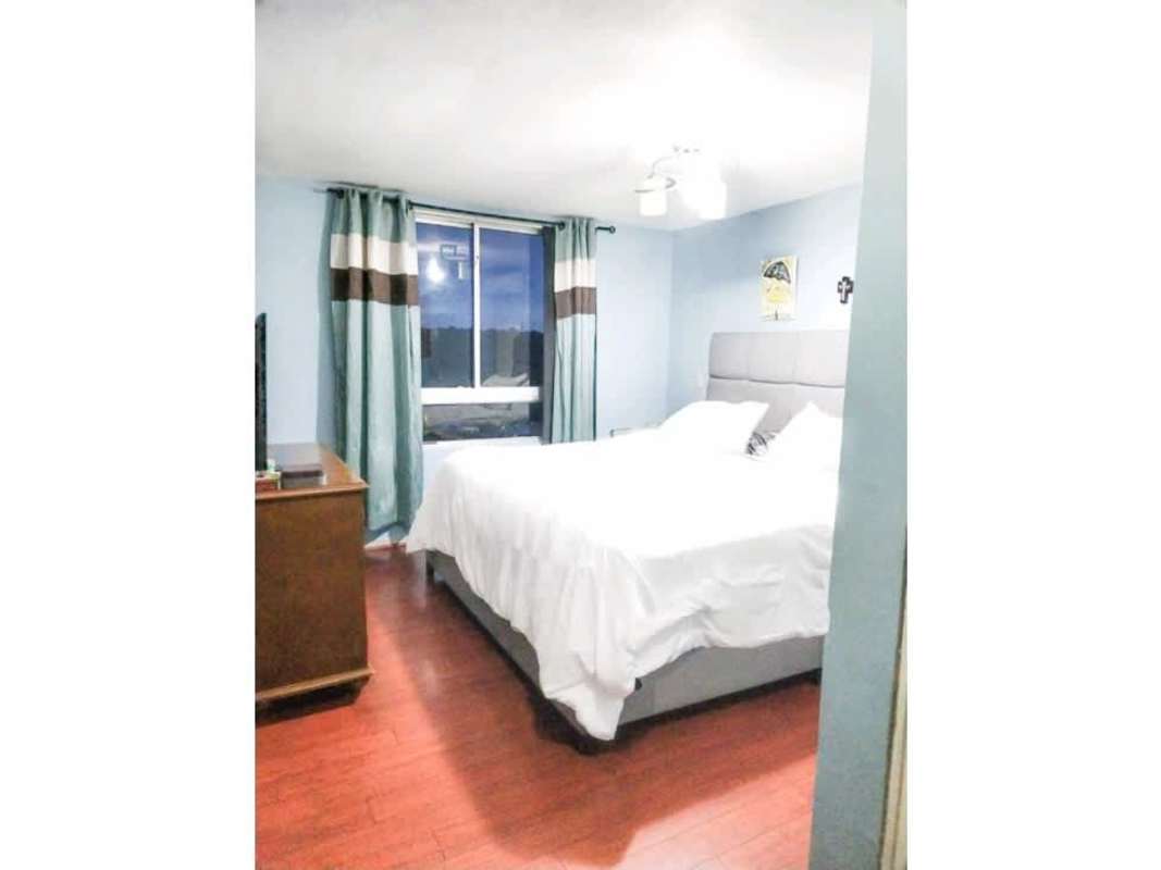 Master bedroom with walk-in closet and ensuite bathroom PH Victory Tower Panama City