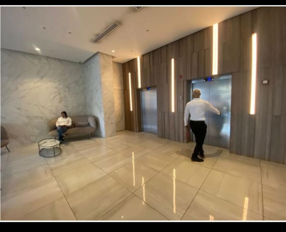 Modern 3BR Apartment PH Altamira Vía España