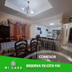 Main bedroom with double bed AC wardrobe curtains in Penonomé rental house Coclé Panama