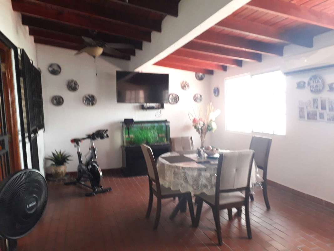 Bathroom with tiled walls, walk-in shower, sink Urbanización Limajo Condado del Rey Panama