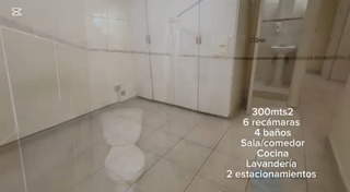 Single-family house for Sale in San Antonio - 7 bedrooms