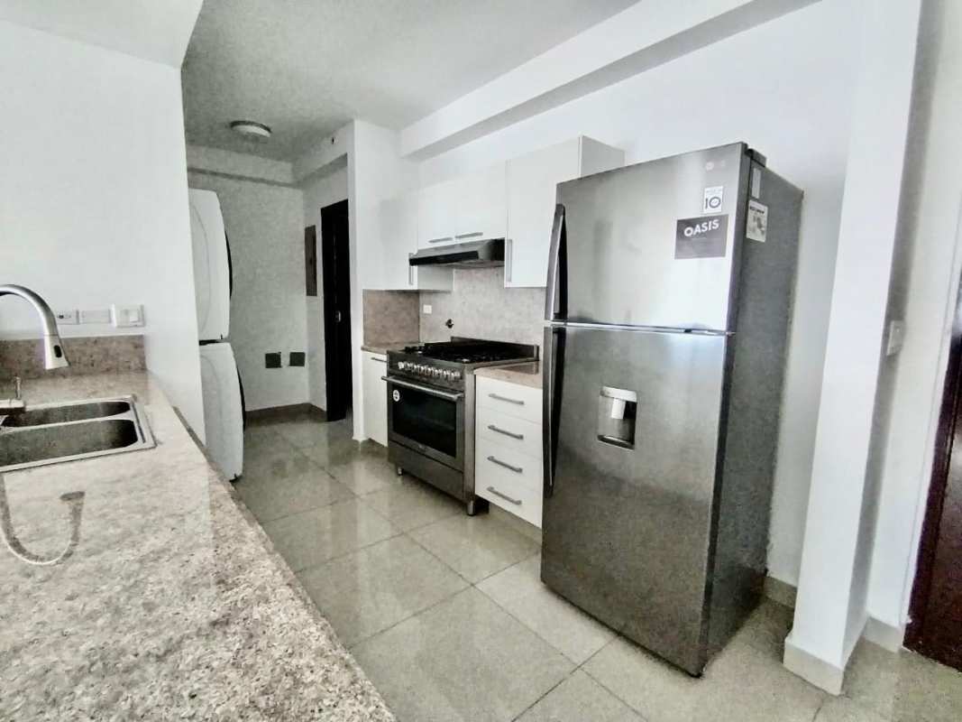 Bedroom with built-in wardrobe and AC in PH Top Tower Costa del Este Panama