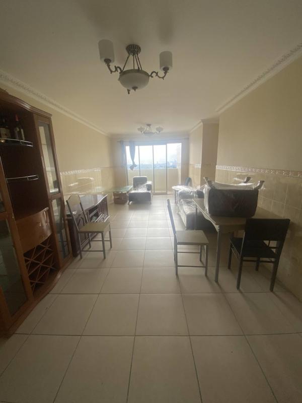 Private balcony with city skyline view in PH Villa de las Fuentes Betania Panama