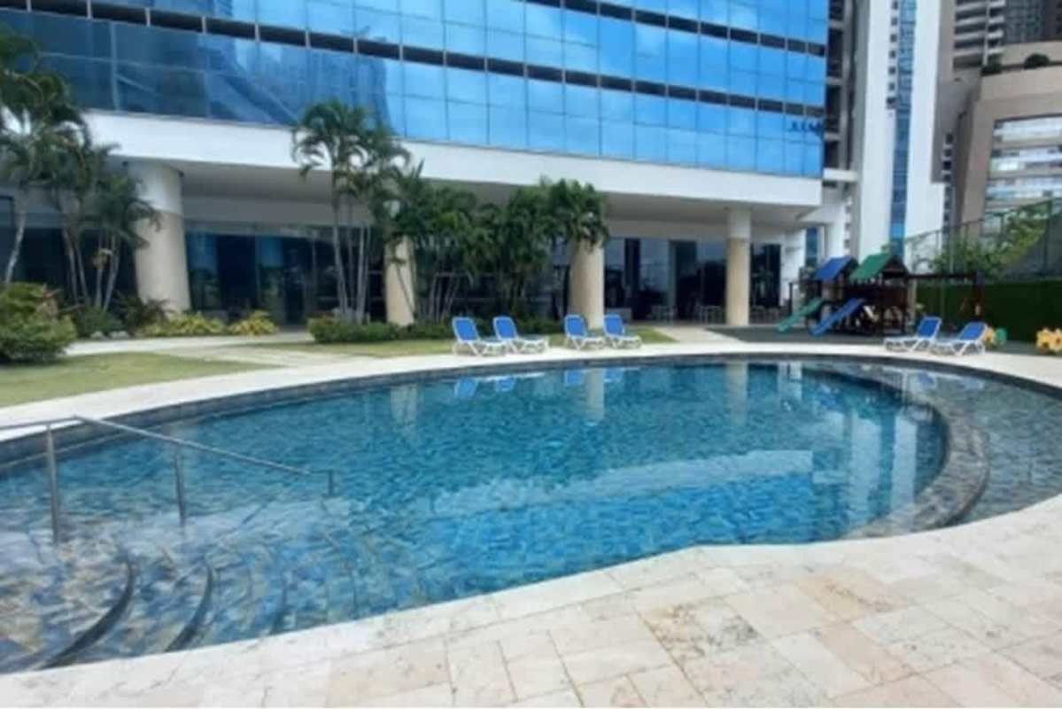 Spacious living room with balcony and Pacific Ocean view Punta Pacifica PH Ocean Reef Panama