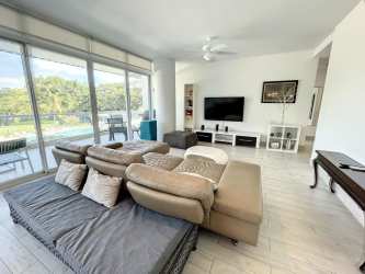 Open-concept kitchen with granite countertops in PH Solea Punta Barco Panama