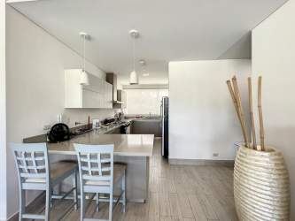 Contemporary bathroom with glass shower and stylish sink PH Solea Panama