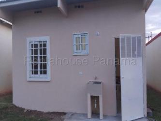 Affordable house exterior with windows and door in La Chorrera Panama