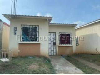 House for Sale in La Chorrera - 2 bedrooms