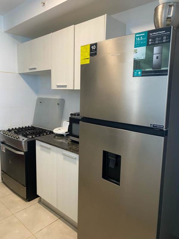 Rooftop open balcony with scenic skyline view at Residencial San Francisco near Via España Panama City