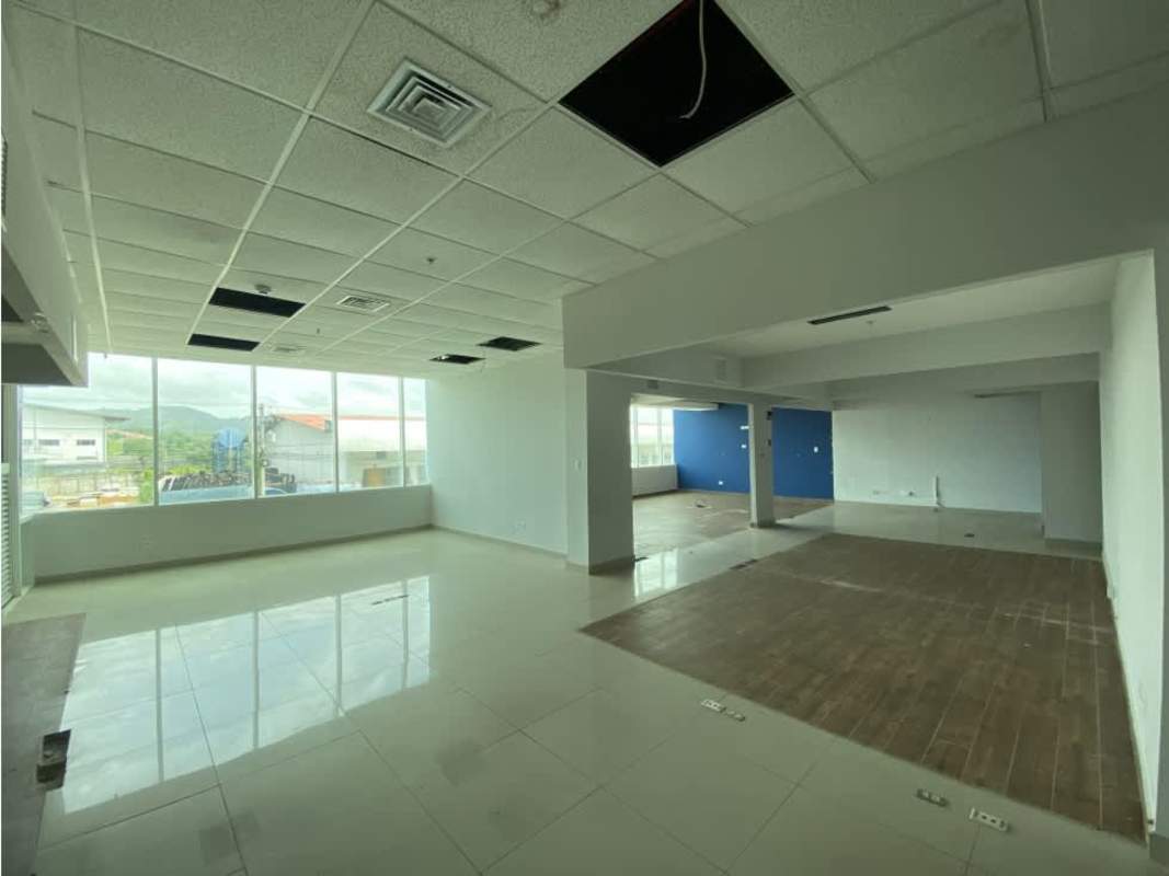 Large open commercial space with mixed flooring large windows in warehouse Villa Zaita Business Park Panama