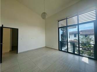 Modern House with Jacuzzi for Sale in PH Nativa Panama Pacifico